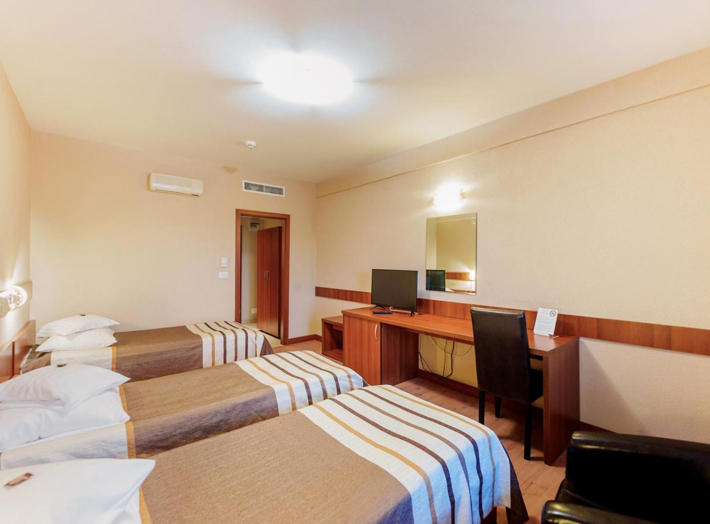 Hotel Crisana Arad Exterior photo