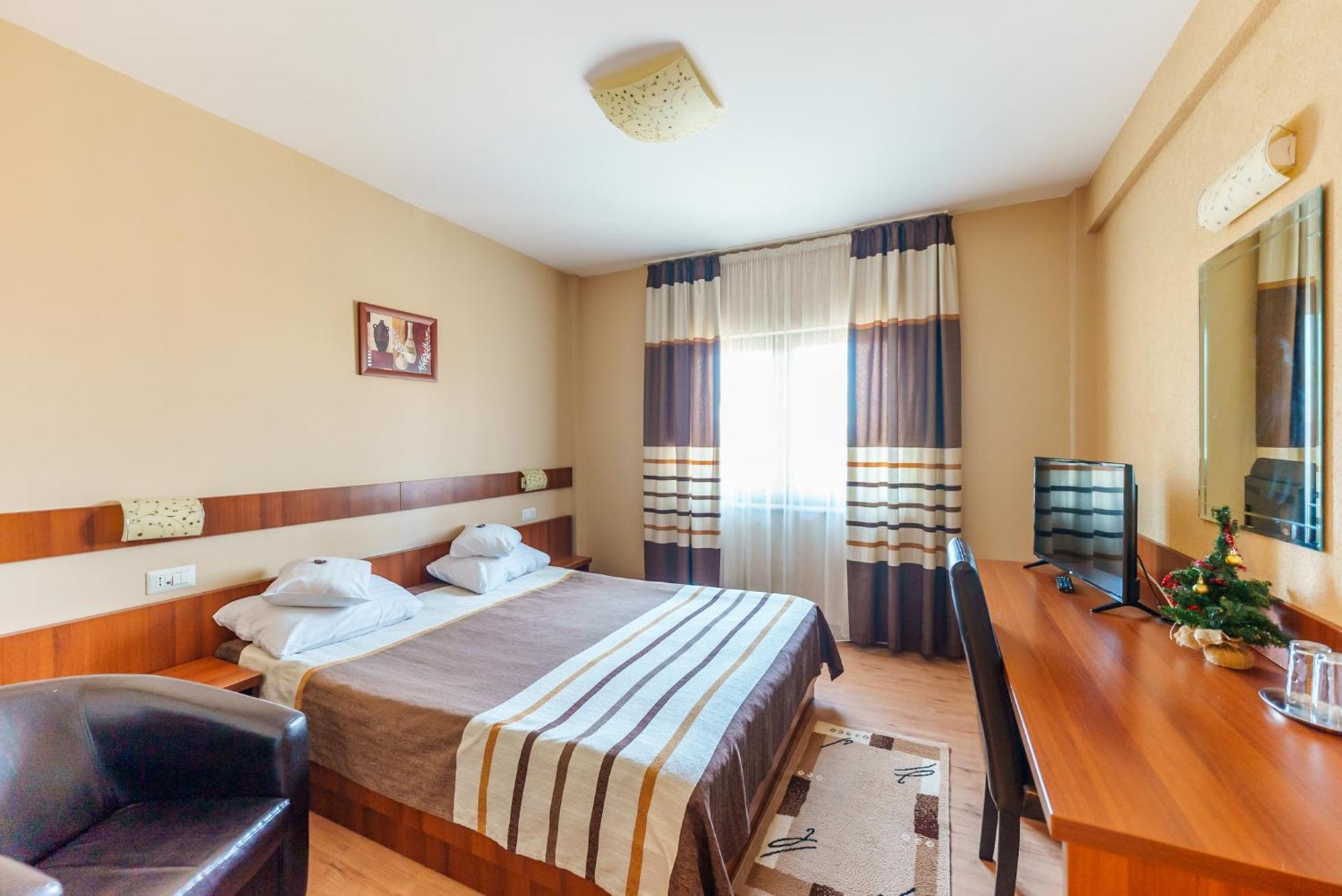 Hotel Crisana Arad Exterior photo